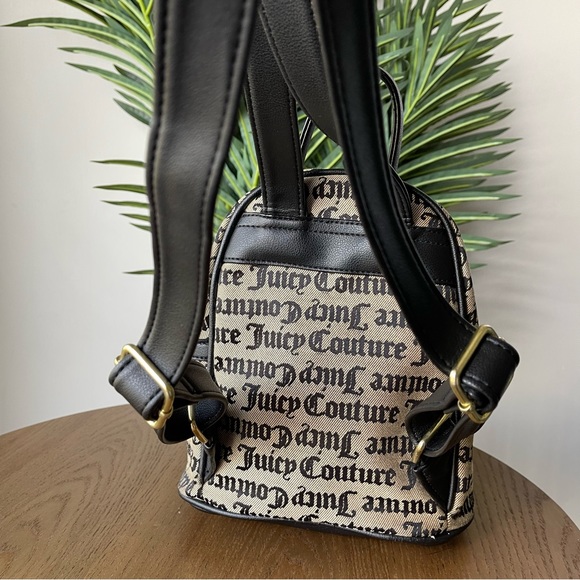 Juicy Couture - Picture 8 of 15